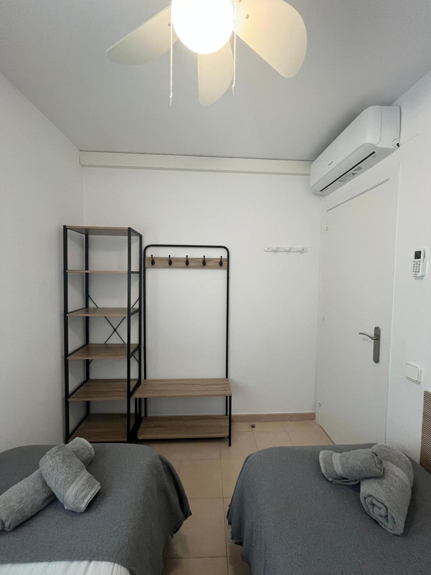 Apartamentos Ct Salou Bagian luar foto